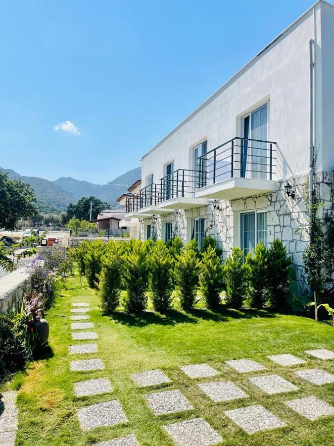 Merlin Apart Otel Karaburun  Buitenkant foto