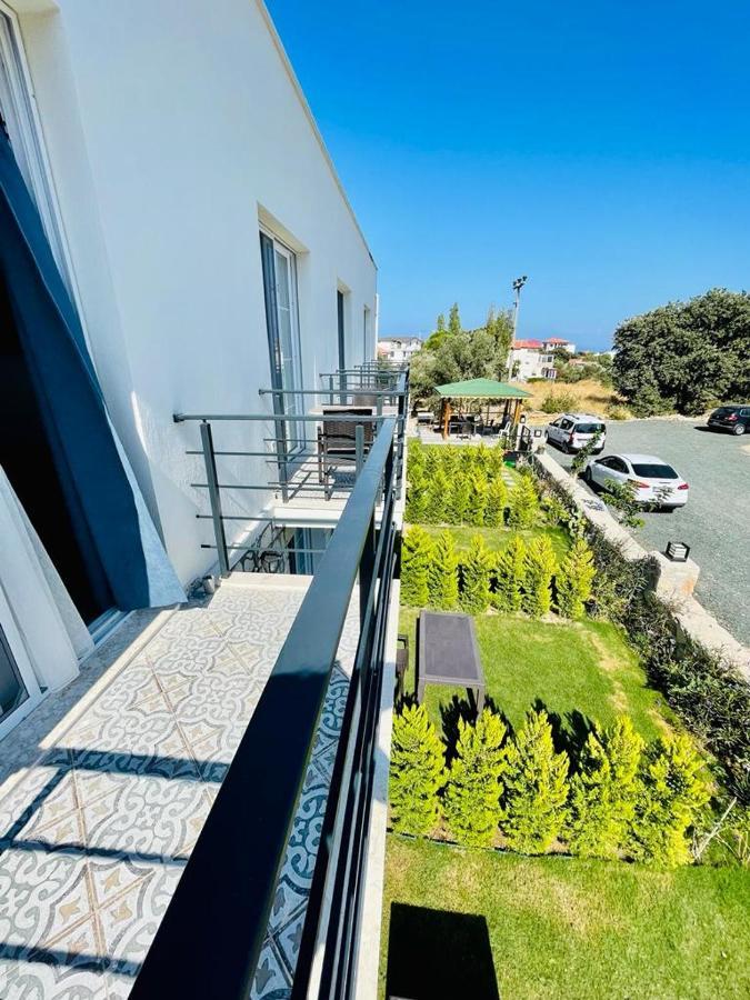 Merlin Apart Otel Karaburun  Buitenkant foto