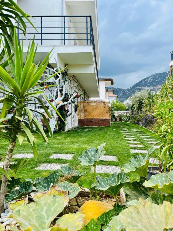 Merlin Apart Otel Karaburun  Buitenkant foto